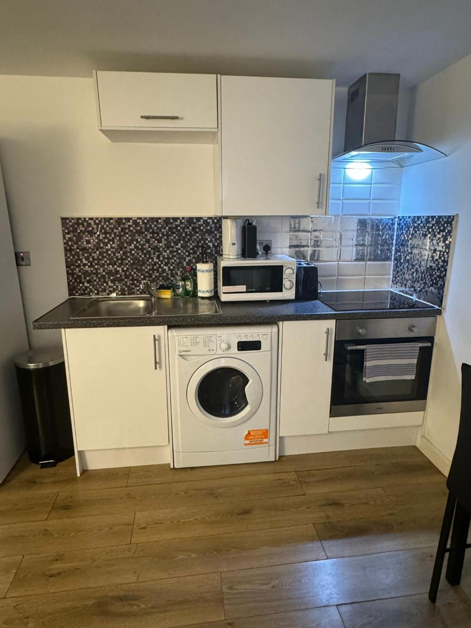 Cozy Two Bedroom Apartment Sleeps 6 Near Camden Market Hw10 Лондон Экстерьер фото